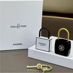 CHANEL Gift PadLock Lock & Key Set